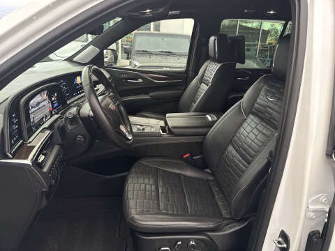 2023 Cadillac Escalade Sport Platinum