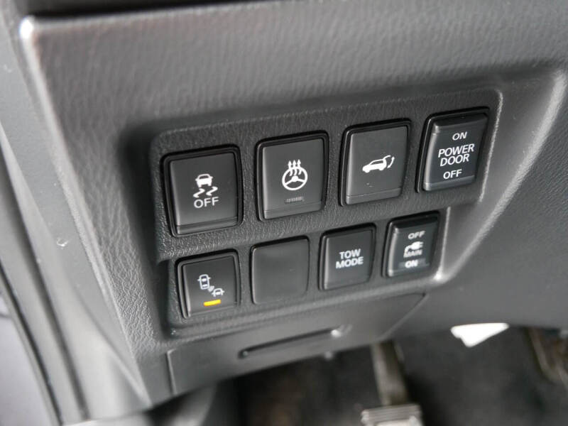2017 Nissan Pathfinder Platinum