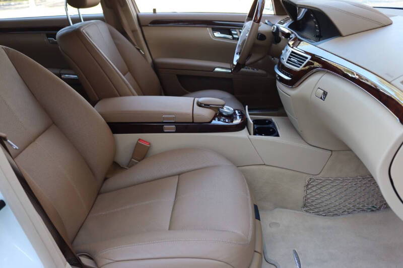 2008 Mercedes-Benz S-Class S 550 4MATIC