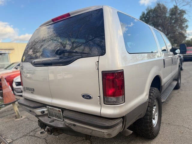 2003 Ford Excursion XLT