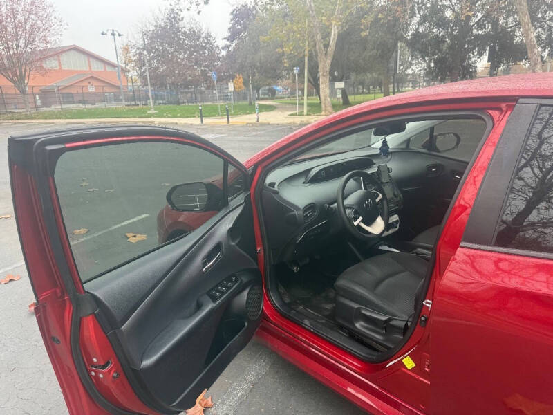 2017 Toyota Prius Two