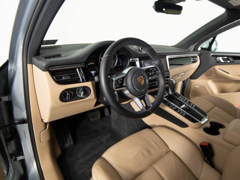 2021 Porsche Macan
