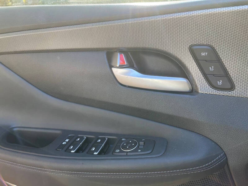 2020 Hyundai Santa Fe Limited 2.0T