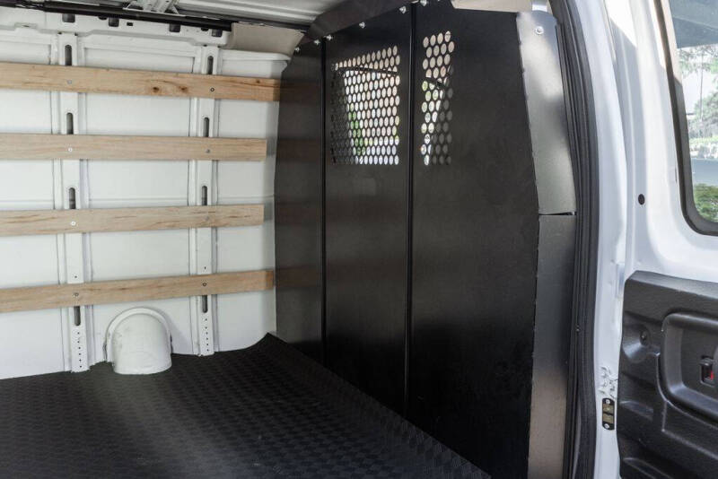 2024 Chevrolet Express 2500