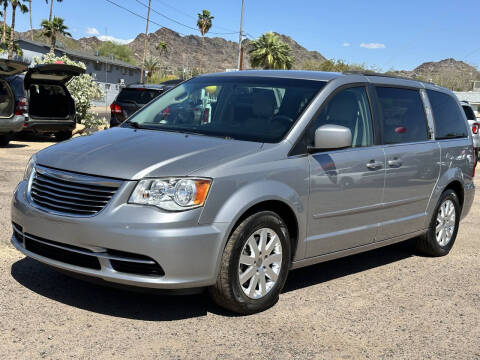 2016 Chrysler Town and Country LX