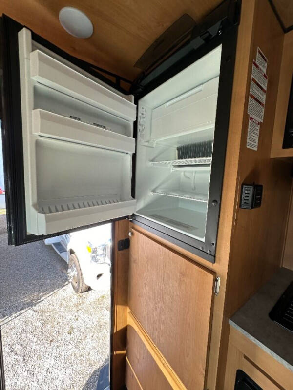 2026 Old School Trailers Truck Camper 690