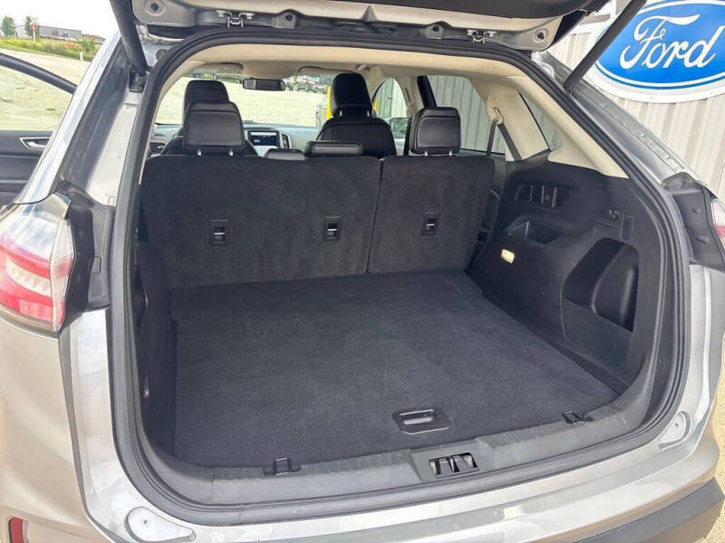 2023 Ford Edge