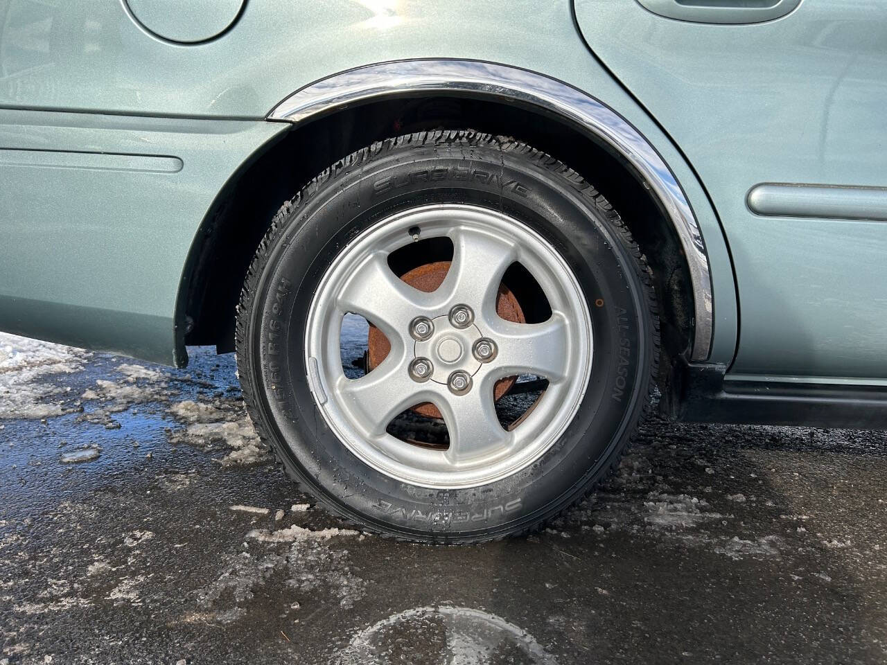 2005 Ford Taurus for sale at Upstate Auto Gallery in Westmoreland, NY