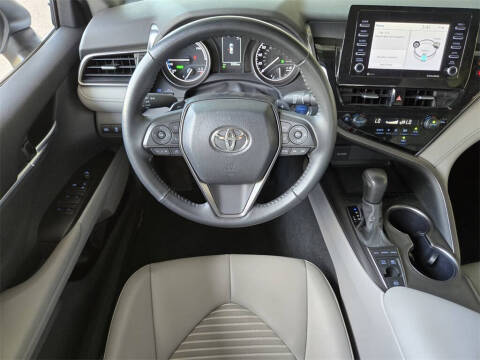2024 Toyota Camry Hybrid SE