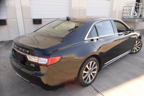 2018 Lincoln Continental Premiere