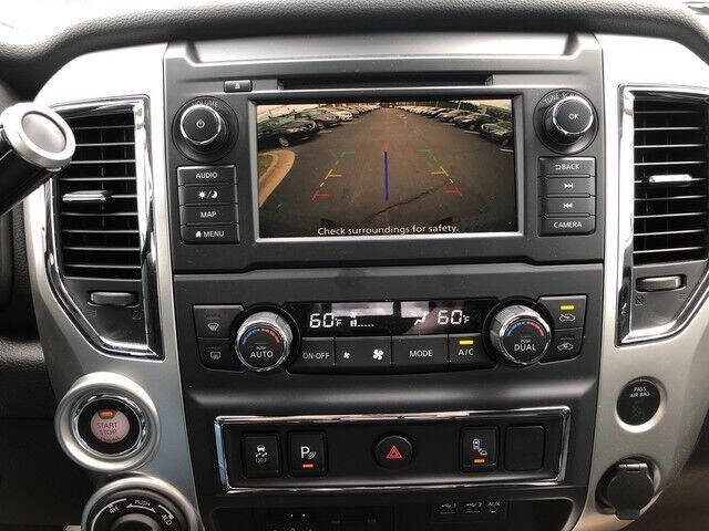 2019 Nissan Titan SV