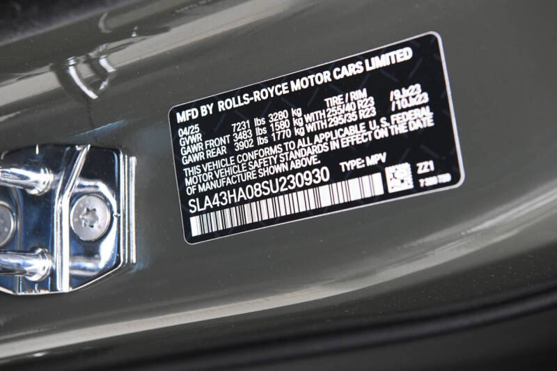 2025 Rolls-Royce Black Badge Cullinan