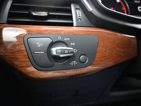 2022 Audi A4 quattro Premium 40 TFSI