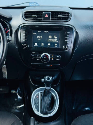 2018 Kia Soul +