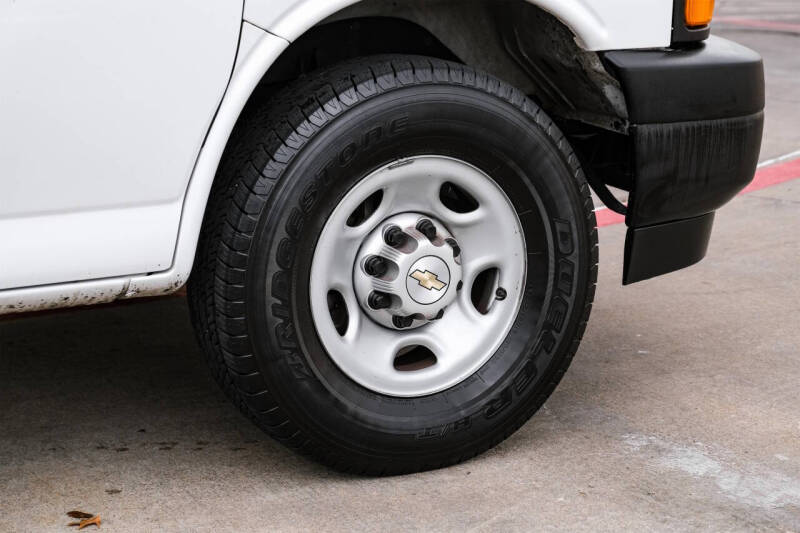 2021 Chevrolet Express 2500