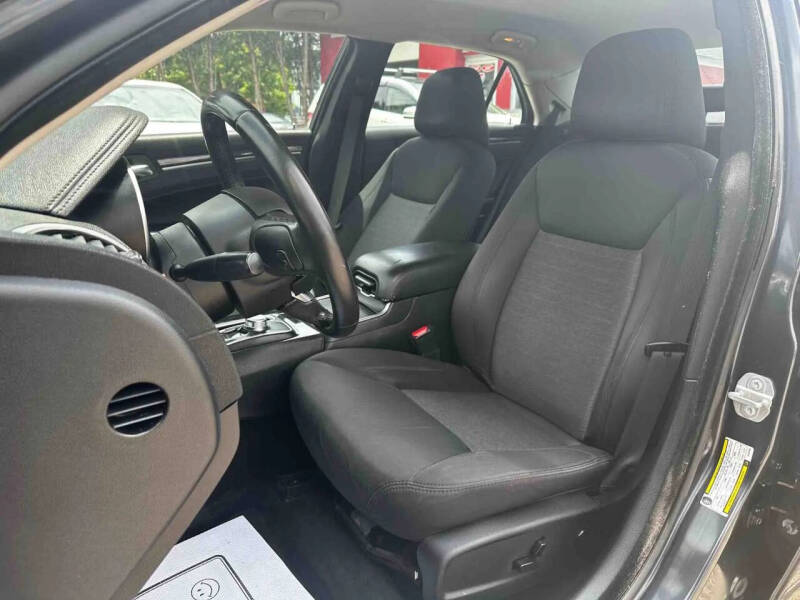 2018 Chrysler 300 Touring