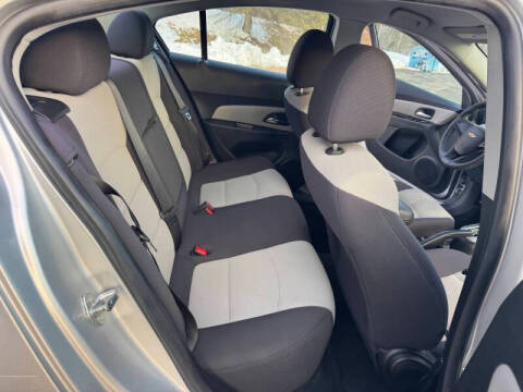 2013 Chevrolet Cruze LS Auto