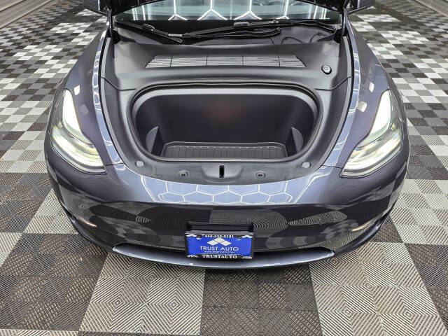2025 Tesla Model Y Long Range
