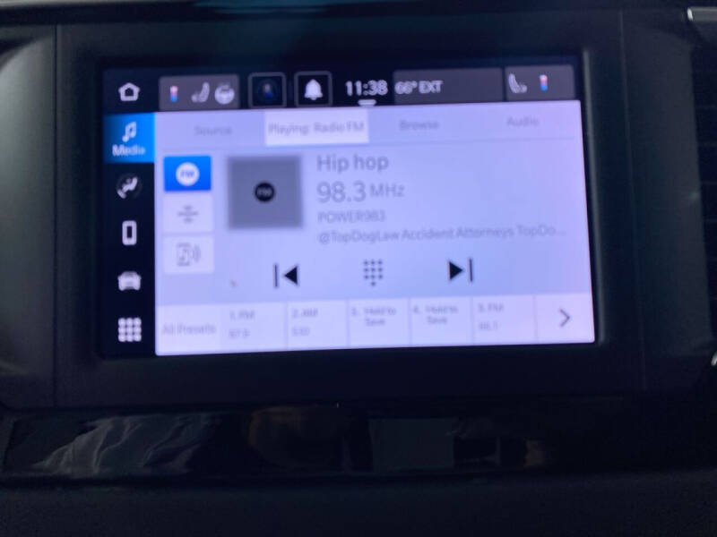 2024 Chrysler Voyager LX