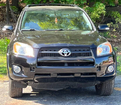 2009 Toyota RAV4 for sale at Gracar Auto Center Repair & Towing in Shrewsbury MA