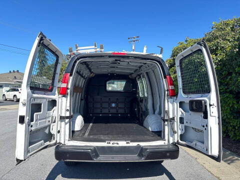 2017 Chevrolet Express 2500