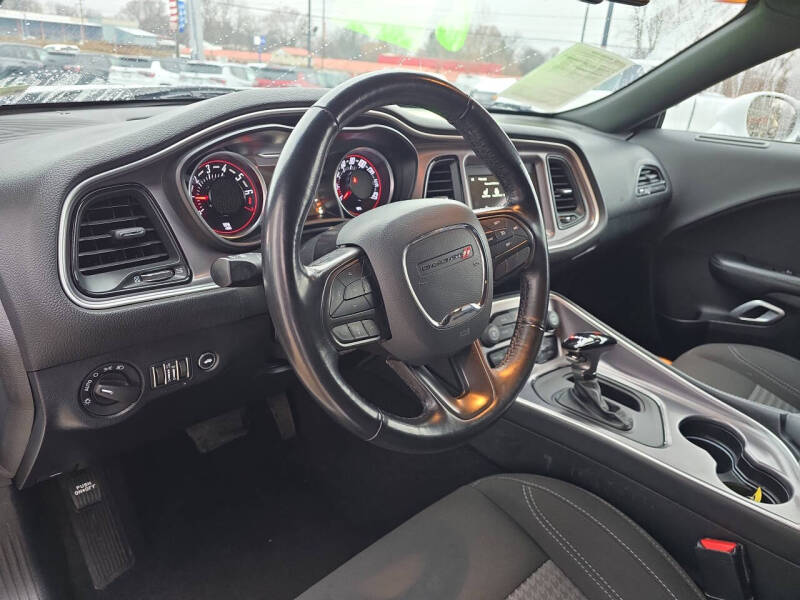 2020 Dodge Challenger SXT