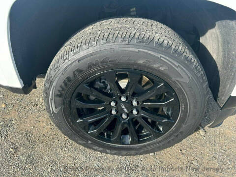 2022 GMC Canyon Elevation Standard