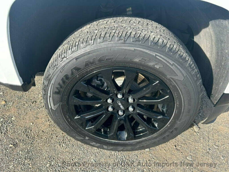 2022 GMC Canyon Elevation Standard