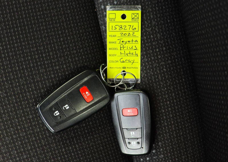 2022 Toyota Prius LE