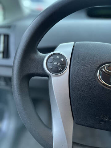 2011 Toyota Prius Two