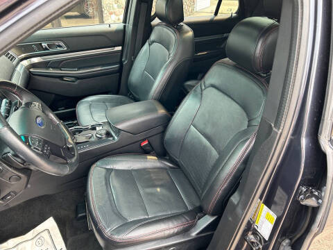 2017 Ford Explorer Sport