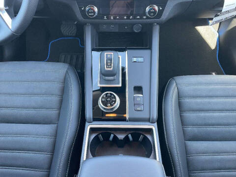 2025 Mitsubishi Outlander PHEV SE