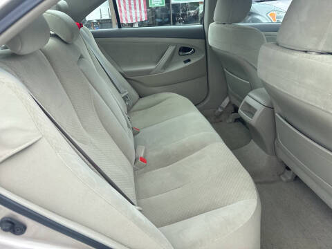 2009 Toyota Camry LE