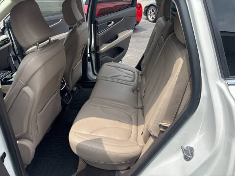 2022 Lincoln Nautilus Standard
