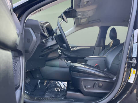 2024 Ford Escape Platinum