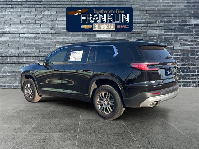 2025 GMC Acadia Elevation