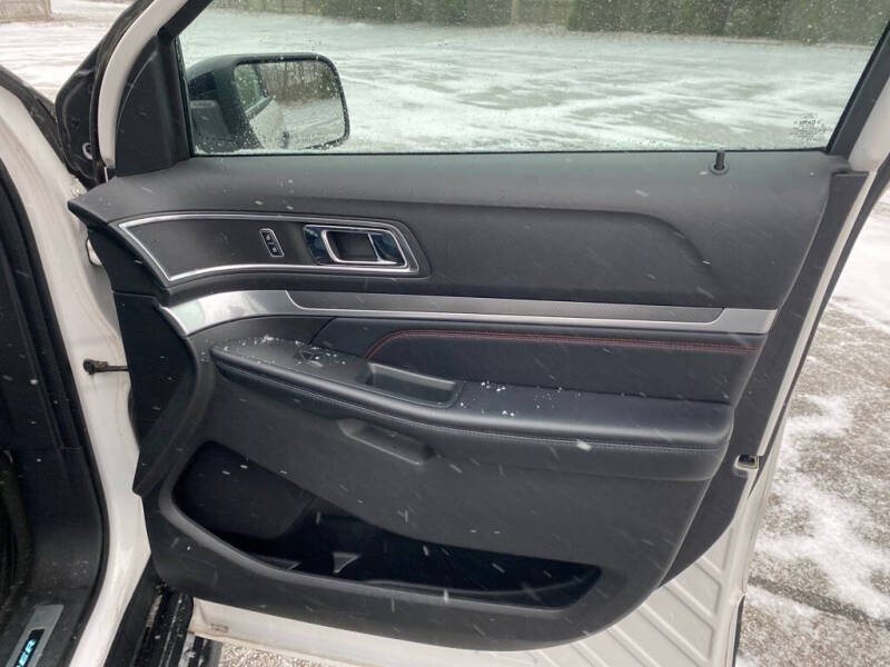 2017 Ford Explorer Sport