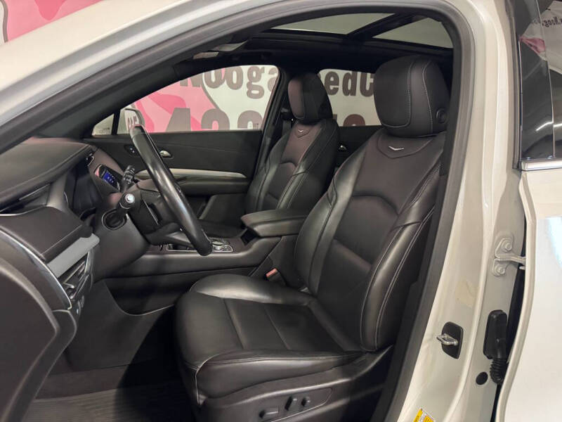 2019 Cadillac XT4 Premium Luxury