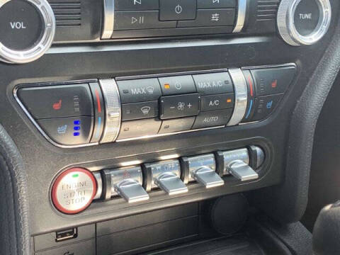 2022 Ford Mustang EcoBoost