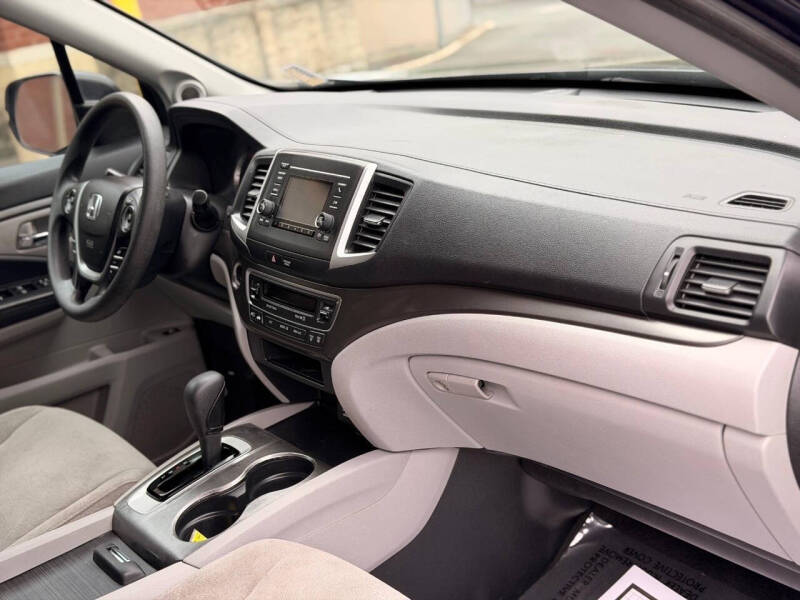 2017 Honda Pilot LX