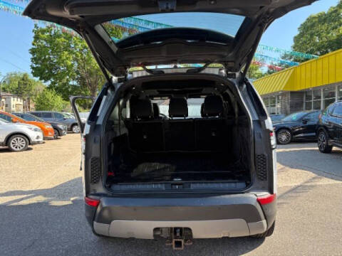 2017 Land Rover Discovery SE