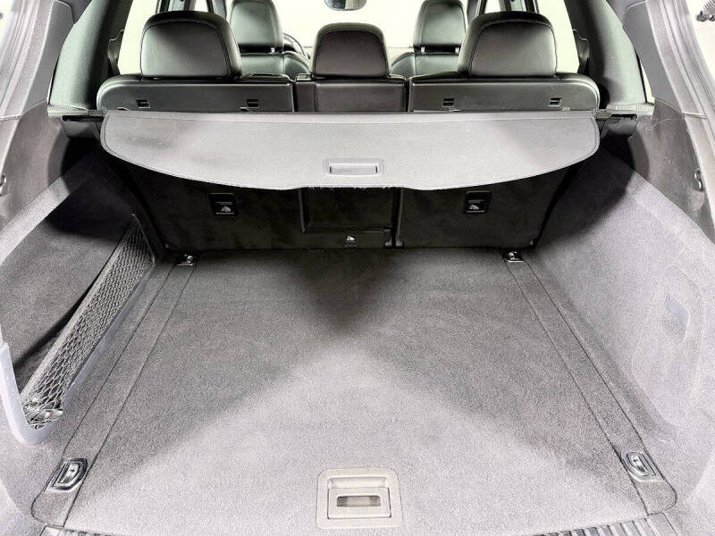 2017 Porsche Cayenne Platinum Edition