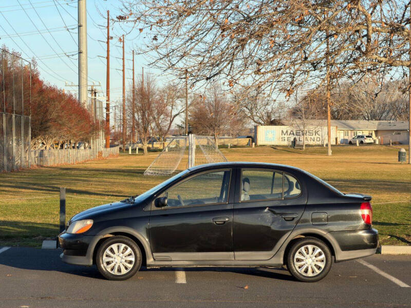 2001 Toyota ECHO