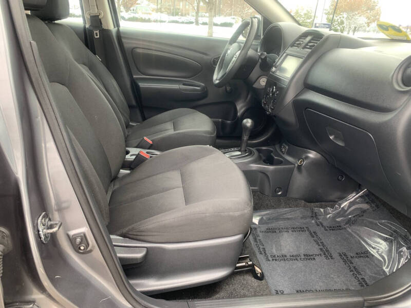 2019 Nissan Versa S Plus