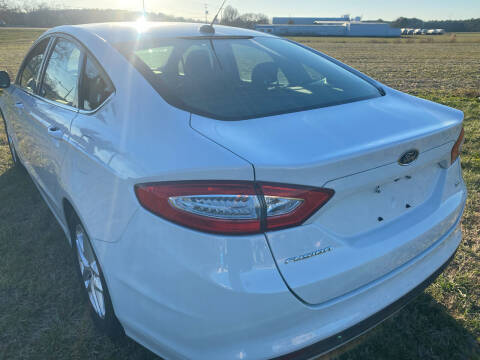 2015 Ford Fusion SE