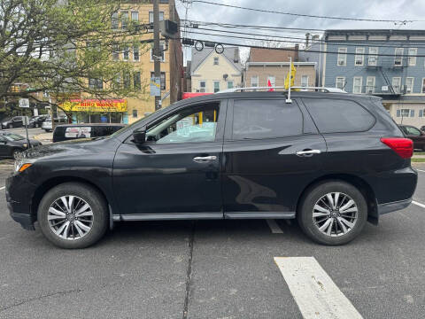 2017 Nissan Pathfinder S