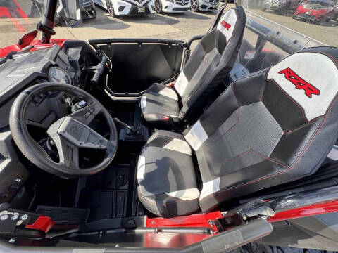 2015 Polaris RZR S 900