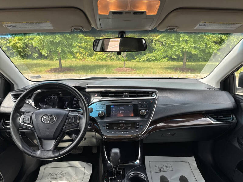 2013 Toyota Avalon XLE