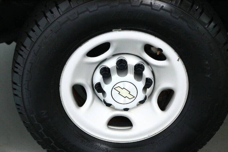 2023 Chevrolet Express 2500