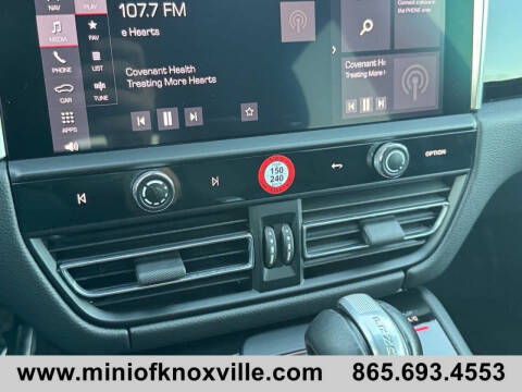 2024 Porsche Macan T